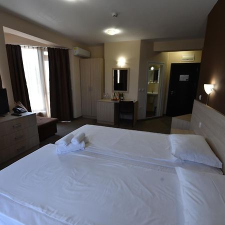 Hotel Santa Maria Obzor Buitenkant foto