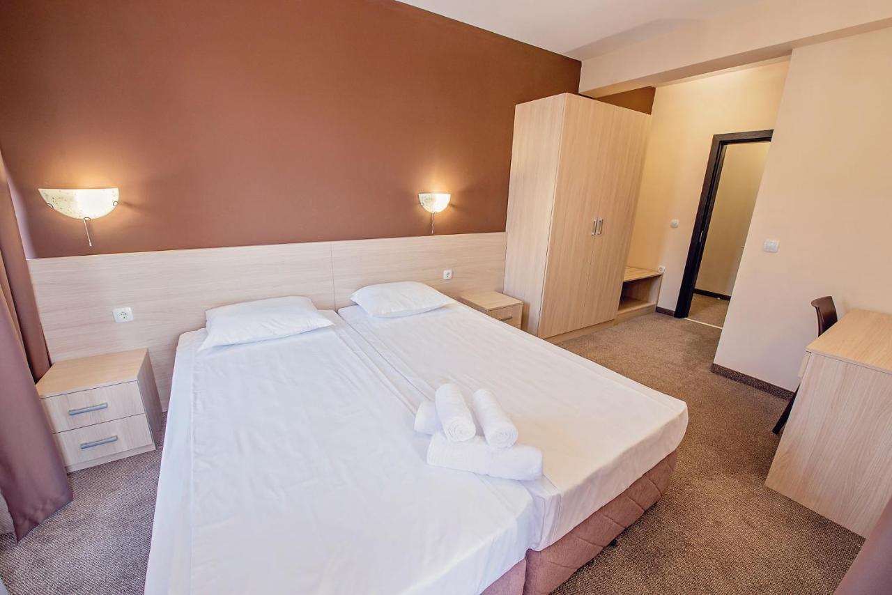 Hotel Santa Maria Obzor Buitenkant foto