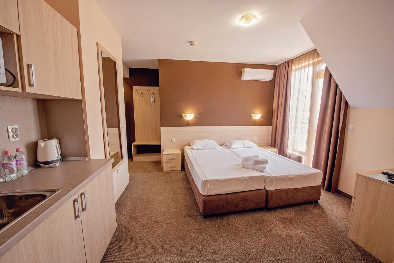 Hotel Santa Maria Obzor Buitenkant foto