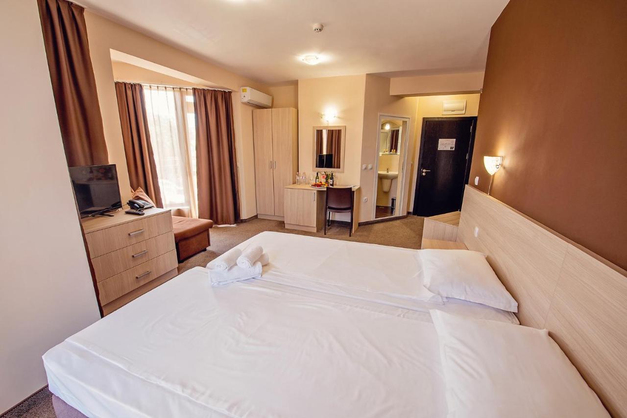 Hotel Santa Maria Obzor Buitenkant foto