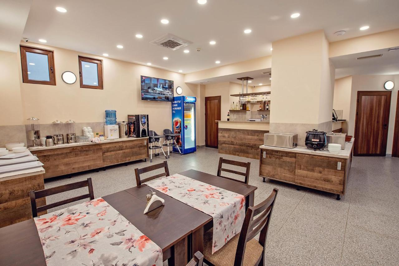 Hotel Santa Maria Obzor Buitenkant foto
